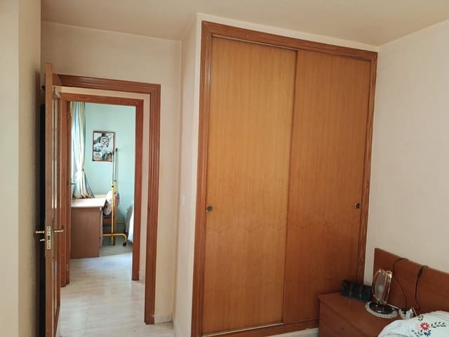 2 soverom Leilighet til salgs i Alicante by med garasje - € 240 000 (Ref: 9919924)