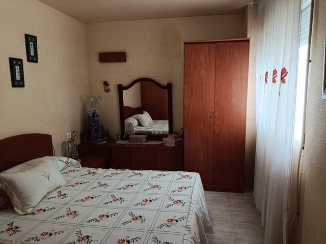 2 soverom Leilighet til salgs i Alicante by med garasje - € 240 000 (Ref: 9919924)