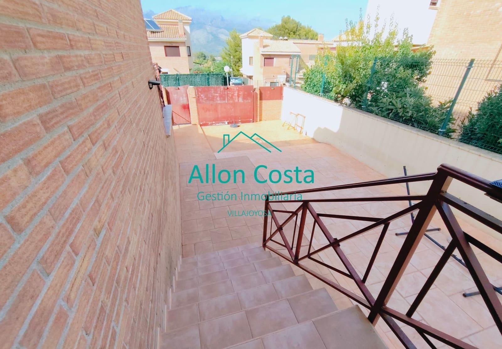 3 soveværelse Bungalow til salg i La Nucia med swimmingpool garage - € 310.000 (Ref: 9930332)