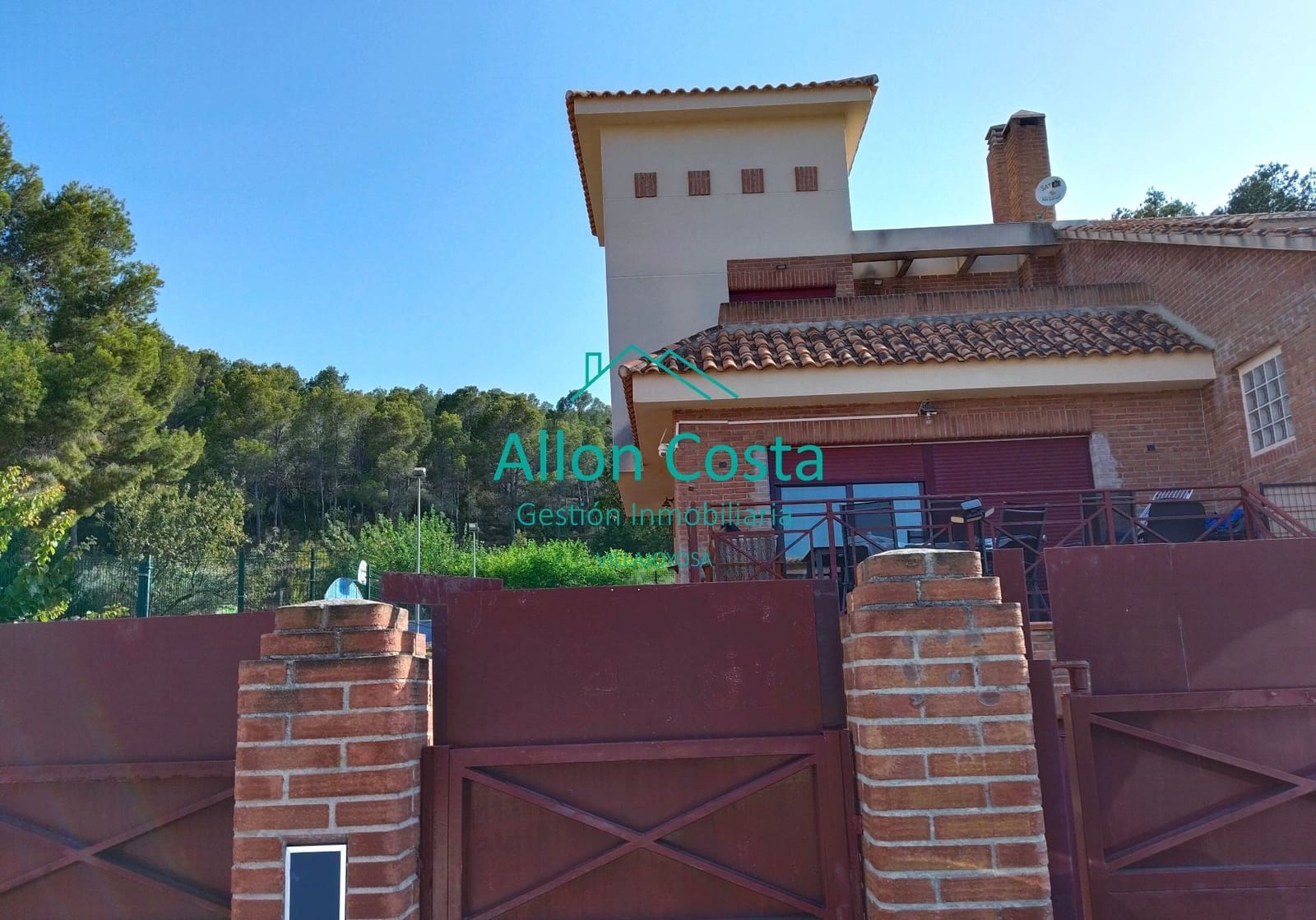 3 soveværelse Bungalow til salg i La Nucia med swimmingpool garage - € 310.000 (Ref: 9930332)