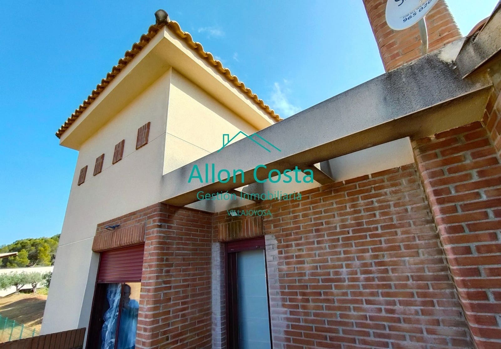 3 soveværelse Bungalow til salg i La Nucia med swimmingpool garage - € 310.000 (Ref: 9930332)