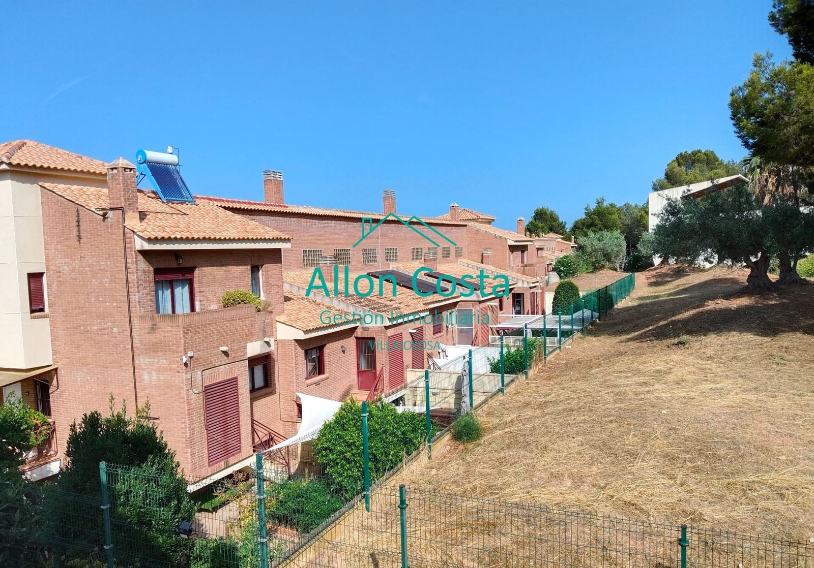 3 soveværelse Bungalow til salg i La Nucia med swimmingpool garage - € 310.000 (Ref: 9930332)