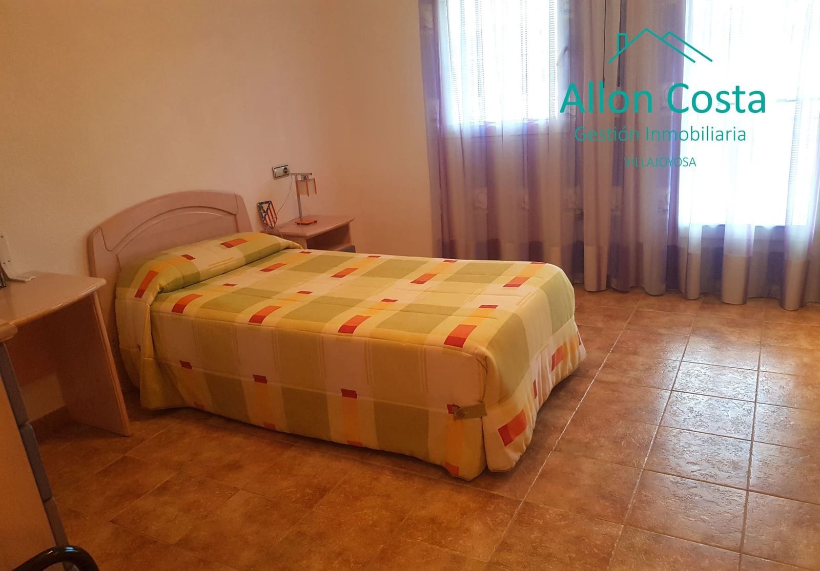 5 bedroom Bungalow for sale in La Villajoyosa / Vila Joiosa with garage - € 345,000 (Ref: 9964914)