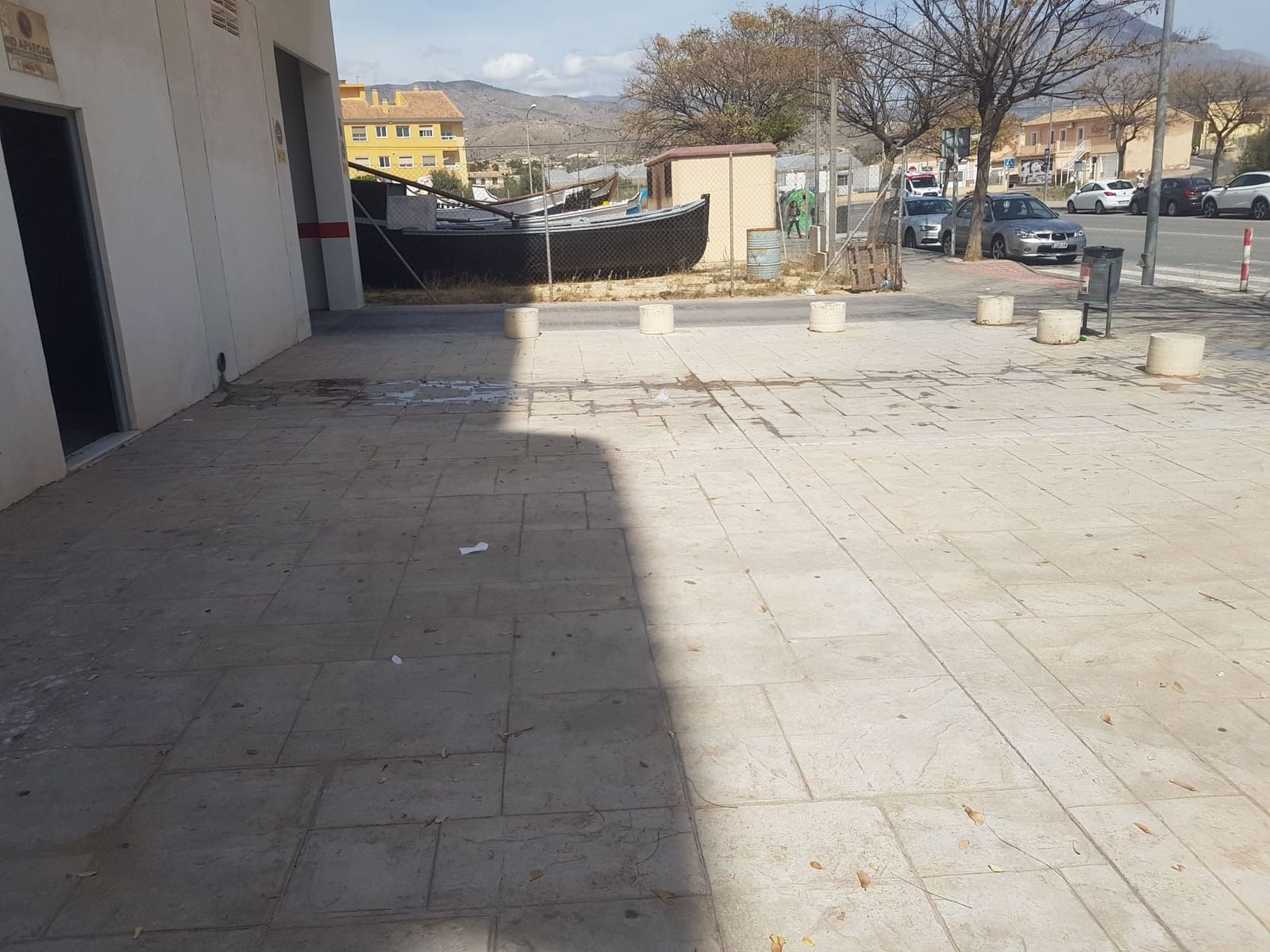 Commercial for sale in La Villajoyosa / Vila Joiosa - € 187,000 (Ref: 9964917)