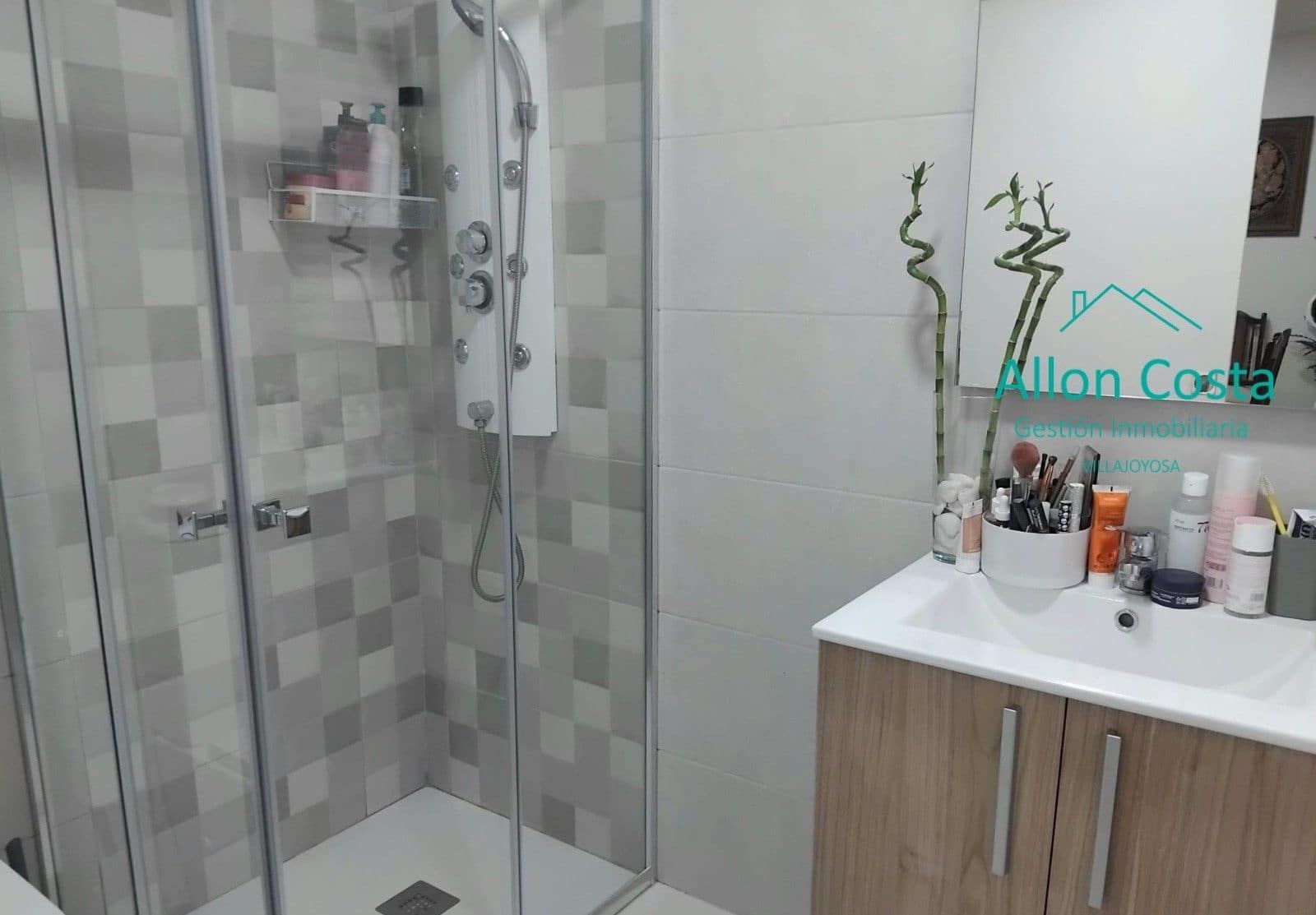 2 bedroom Flat for sale in La Villajoyosa / Vila Joiosa - € 199,000 (Ref: 9964918)