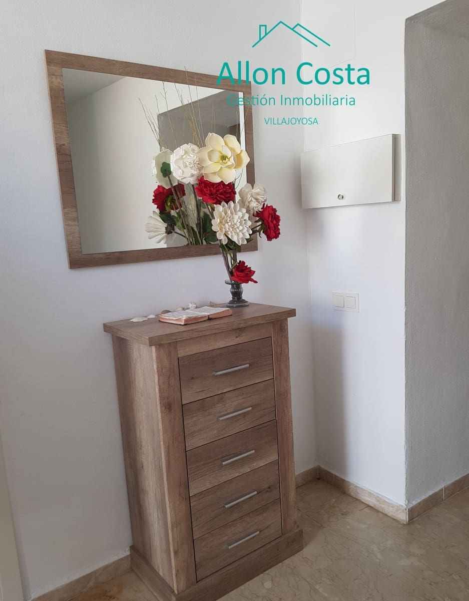 2 bedroom Semi-detached Villa for sale in La Villajoyosa / Vila Joiosa with garage - € 400,000 (Ref: 9964923)