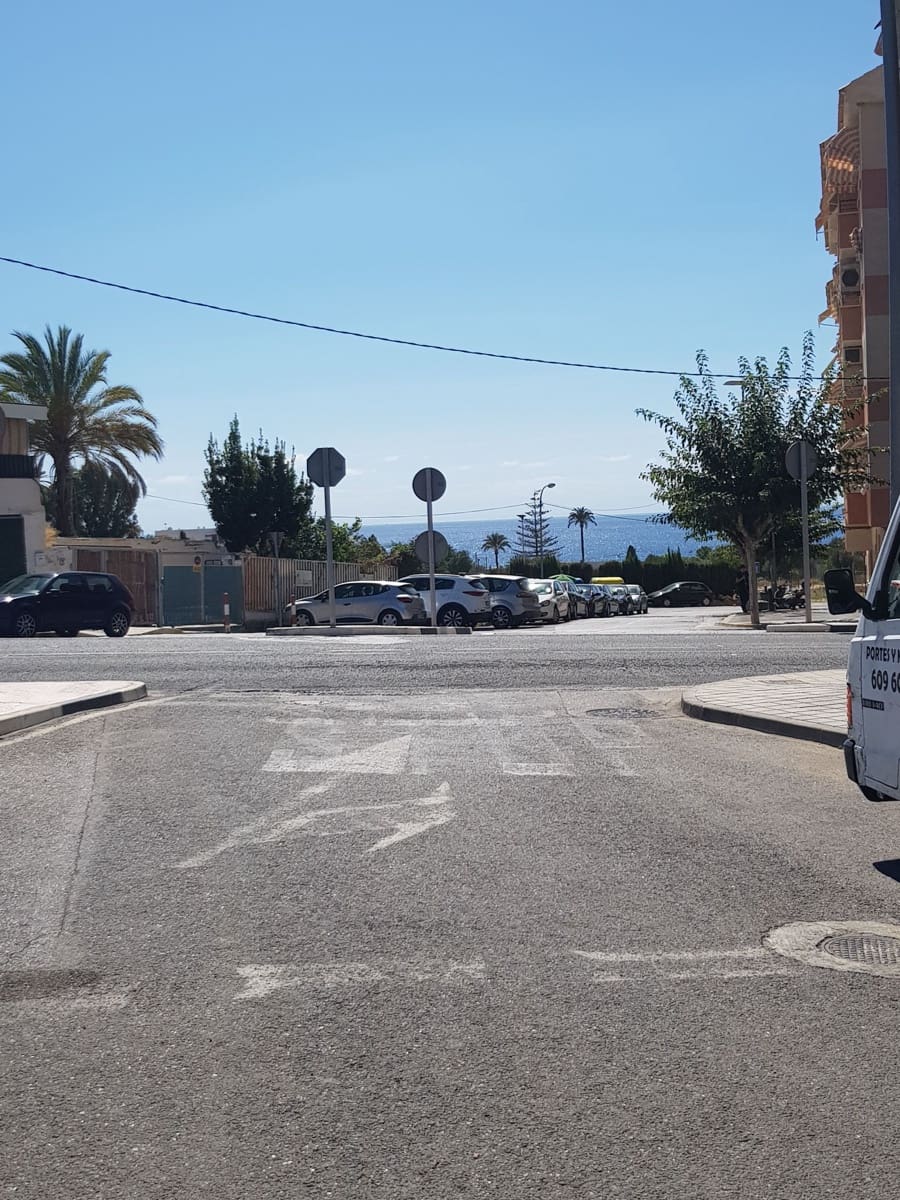 2 bedroom Semi-detached Villa for sale in La Villajoyosa / Vila Joiosa with garage - € 400,000 (Ref: 9964923)