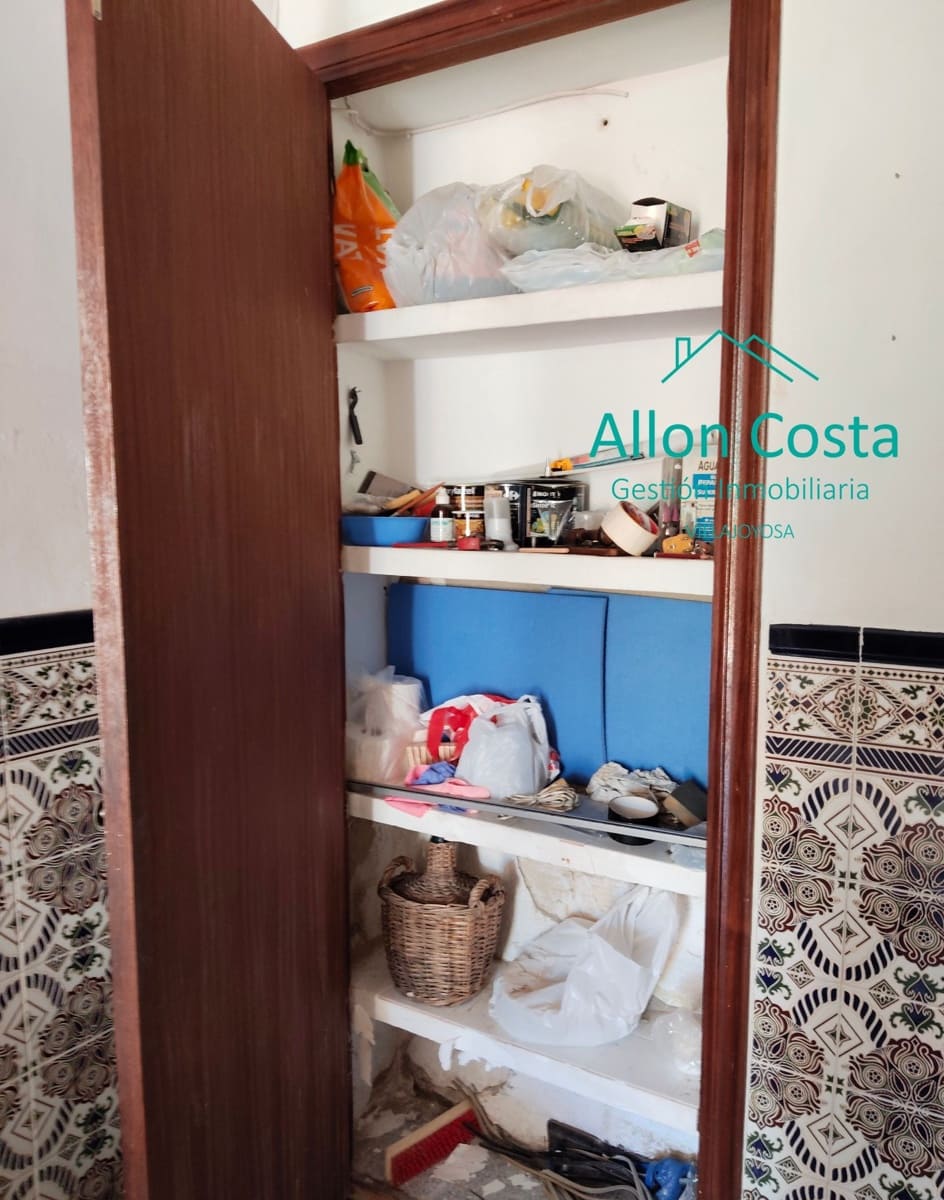 2 bedroom Semi-detached Villa for sale in La Villajoyosa / Vila Joiosa - € 130,000 (Ref: 9964924)