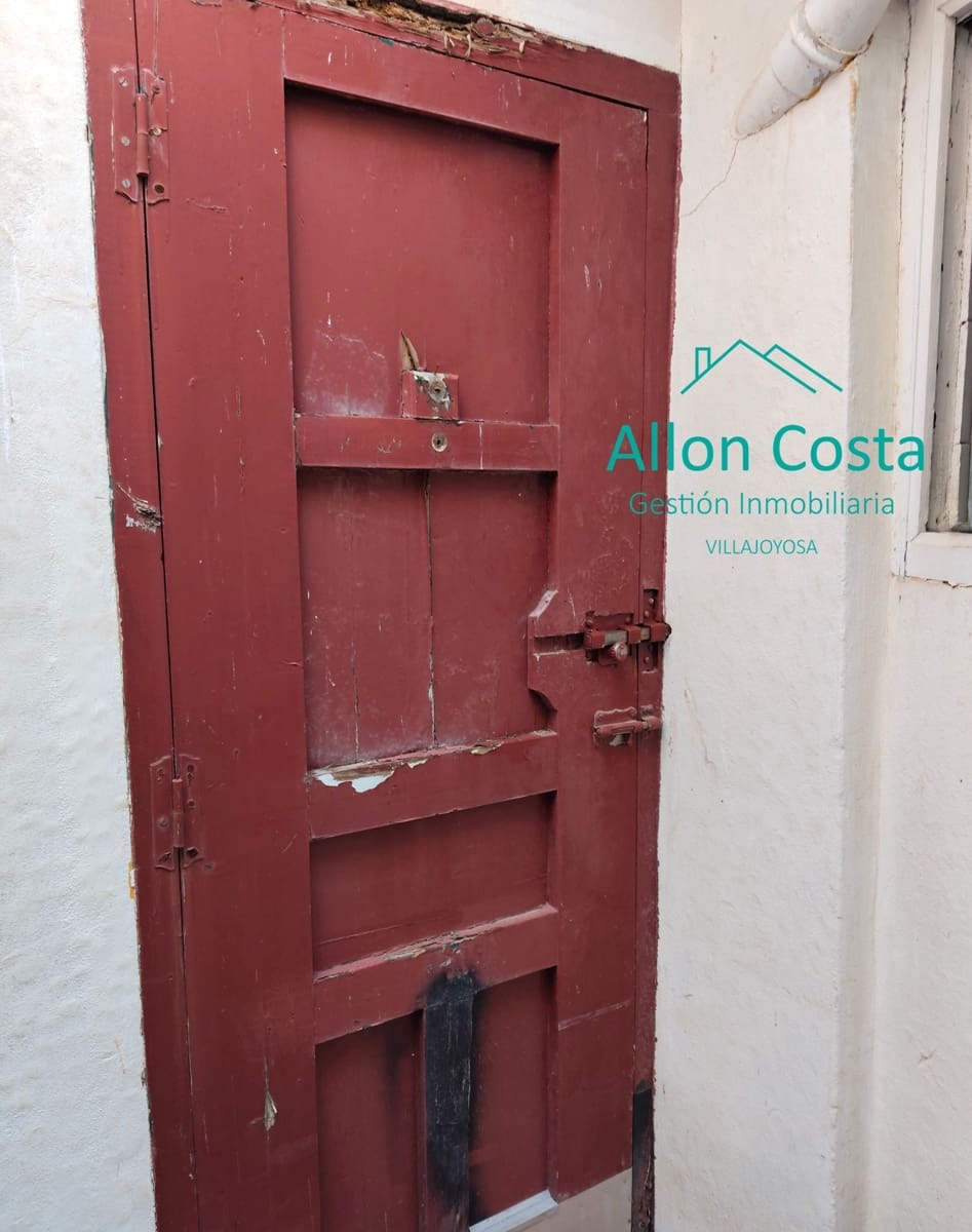 2 bedroom Semi-detached Villa for sale in La Villajoyosa / Vila Joiosa - € 130,000 (Ref: 9964924)