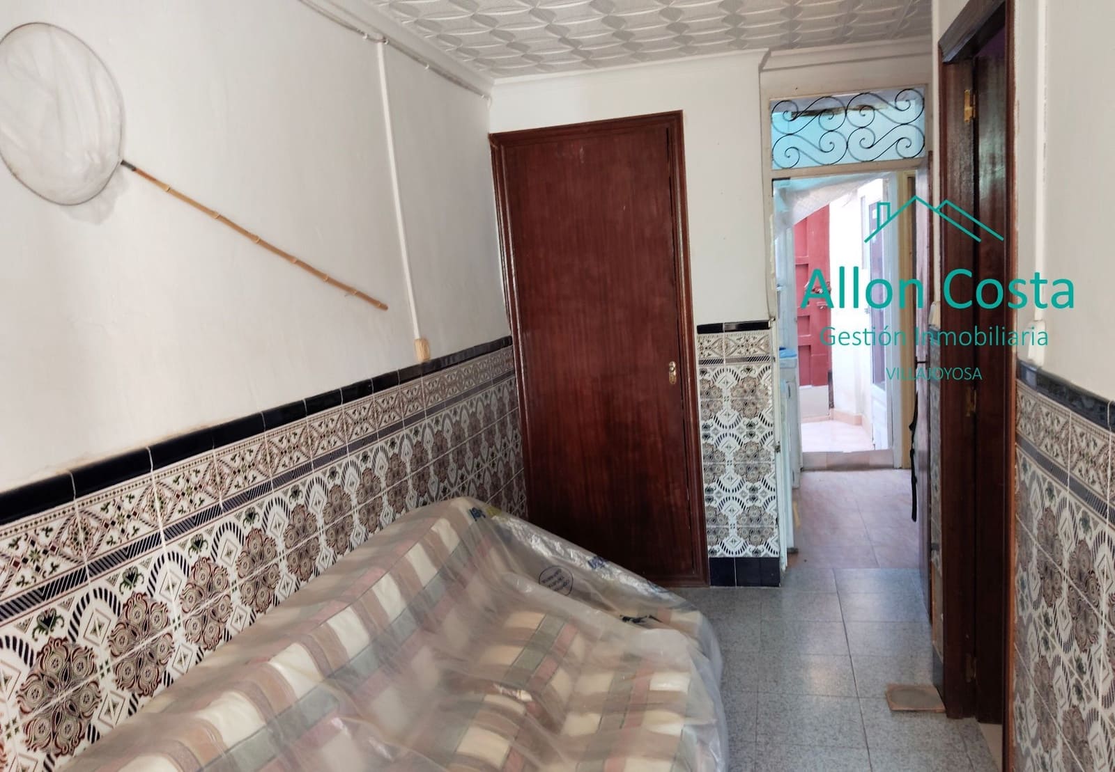 2 bedroom Semi-detached Villa for sale in La Villajoyosa / Vila Joiosa - € 130,000 (Ref: 9964924)