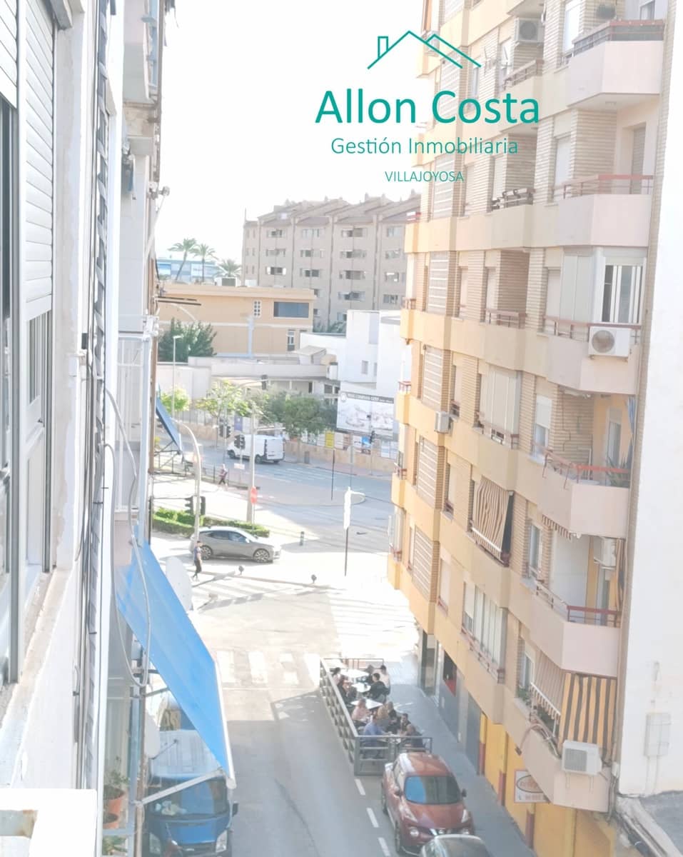 3 bedroom Flat for sale in La Villajoyosa / Vila Joiosa - € 160,000 (Ref: 9964926)