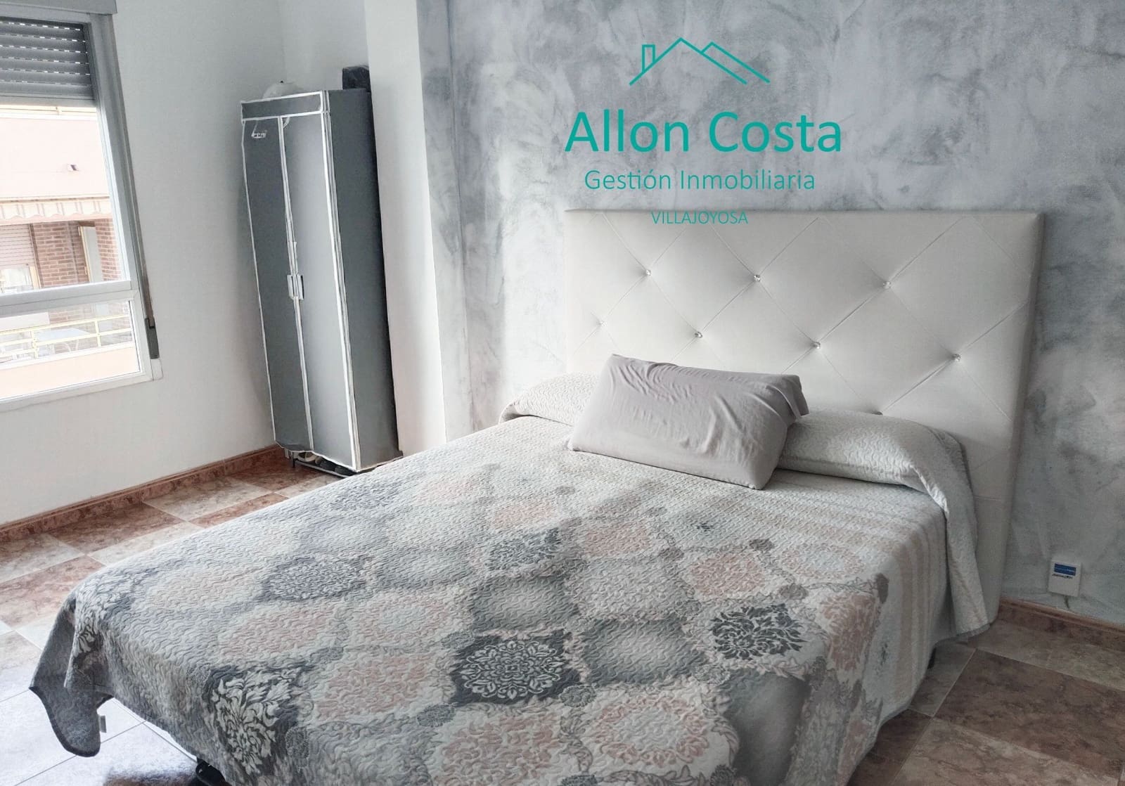 3 bedroom Flat for sale in La Villajoyosa / Vila Joiosa - € 160,000 (Ref: 9964926)