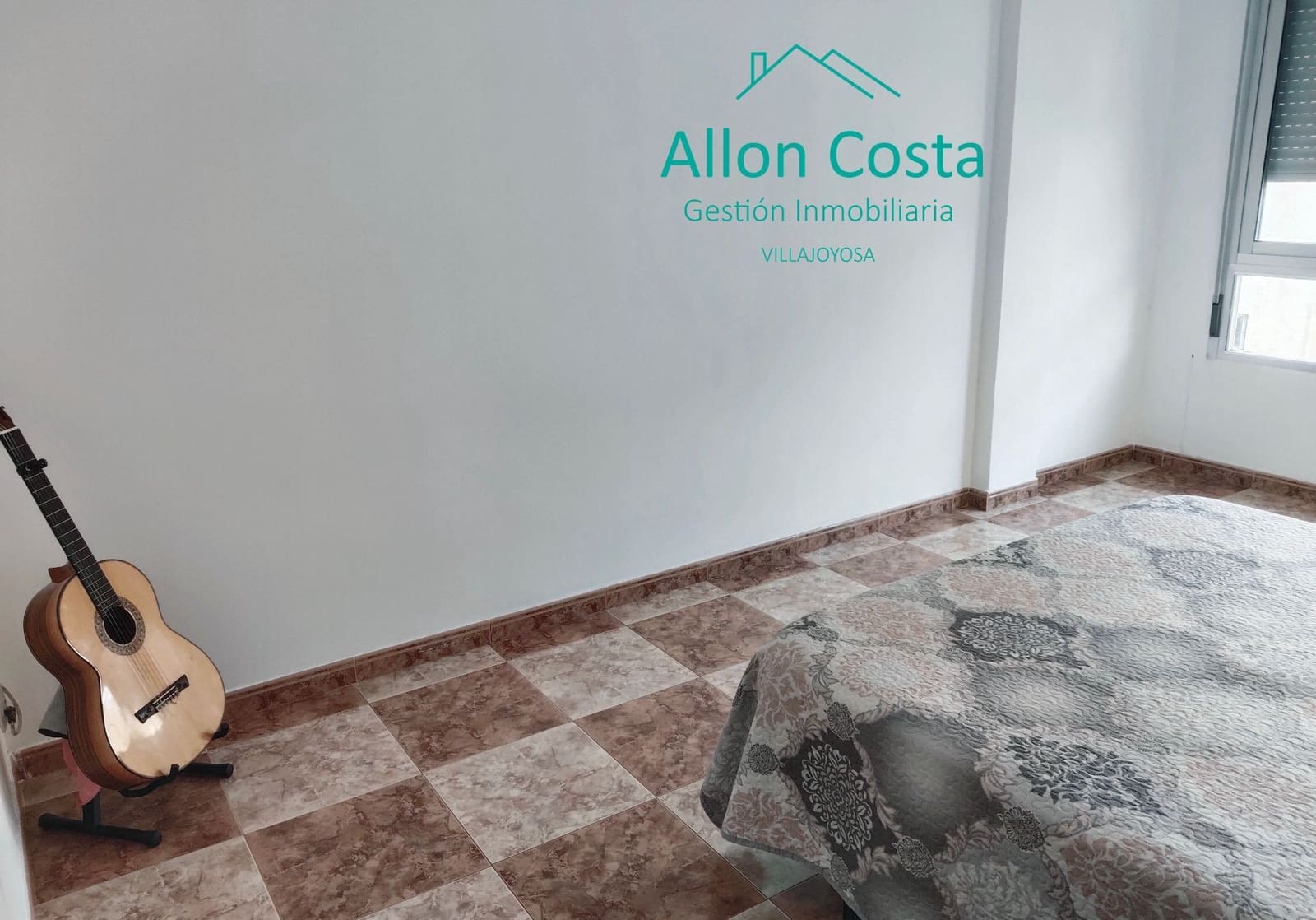 3 bedroom Flat for sale in La Villajoyosa / Vila Joiosa - € 160,000 (Ref: 9964926)