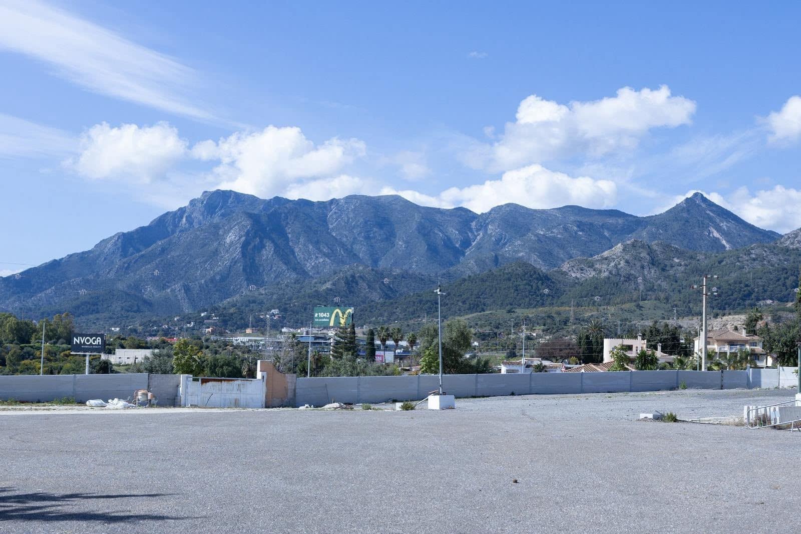 2 quarto Moradia para venda em Marbella com piscina garagem - 645 000 € (Ref: 10017035)
