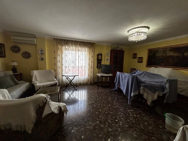 4 soveværelse Byhus til salg i Andújar - € 139.900 (Ref: 10175348)