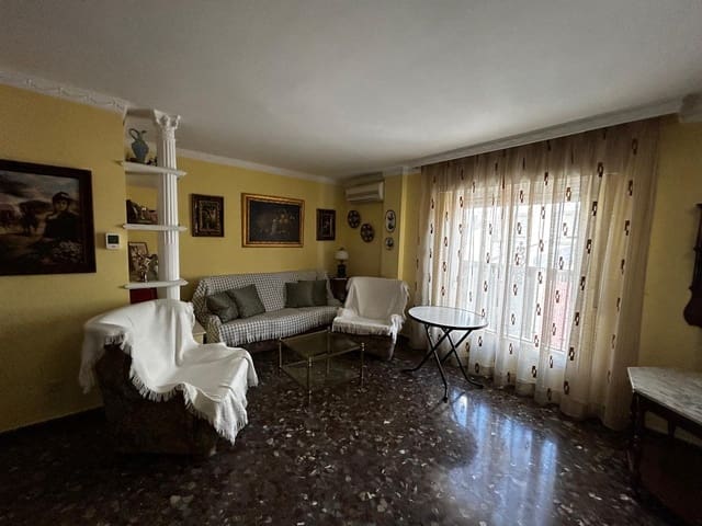 4 soveværelse Byhus til salg i Andújar - € 139.900 (Ref: 10175348)