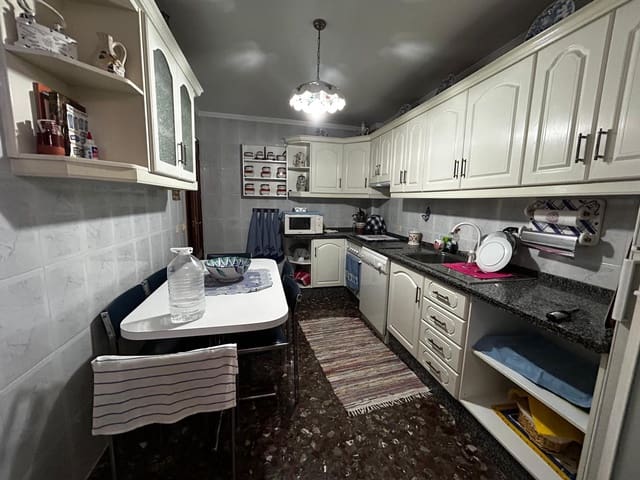 4 soveværelse Byhus til salg i Andújar - € 139.900 (Ref: 10175348)