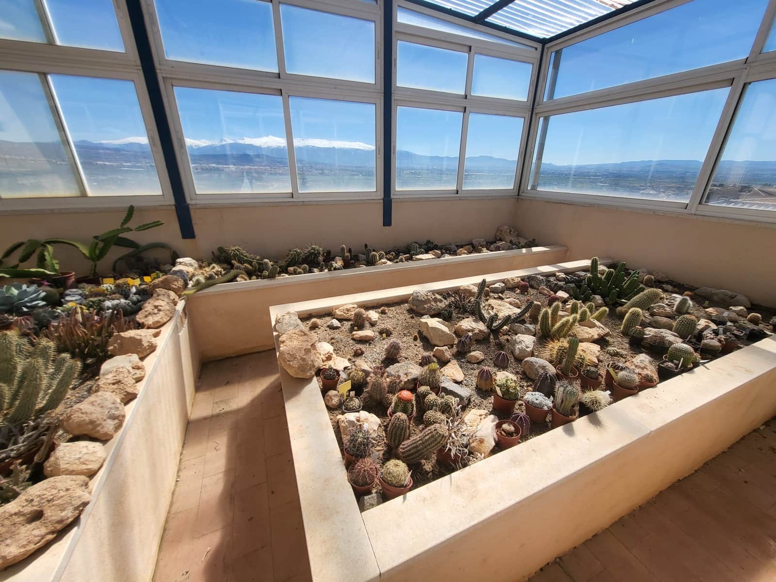 Villa til salgs i Albolote med svømmebasseng garasje - € 410 000 (Ref: 10175380)