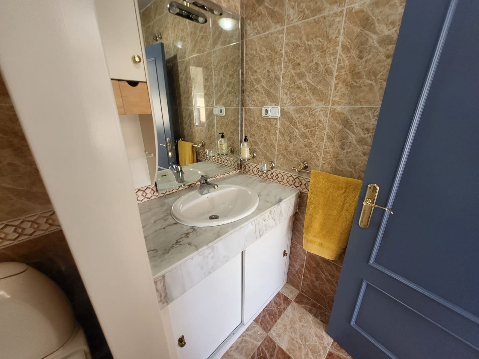 Villa til salgs i Albolote med svømmebasseng garasje - € 410 000 (Ref: 10175380)