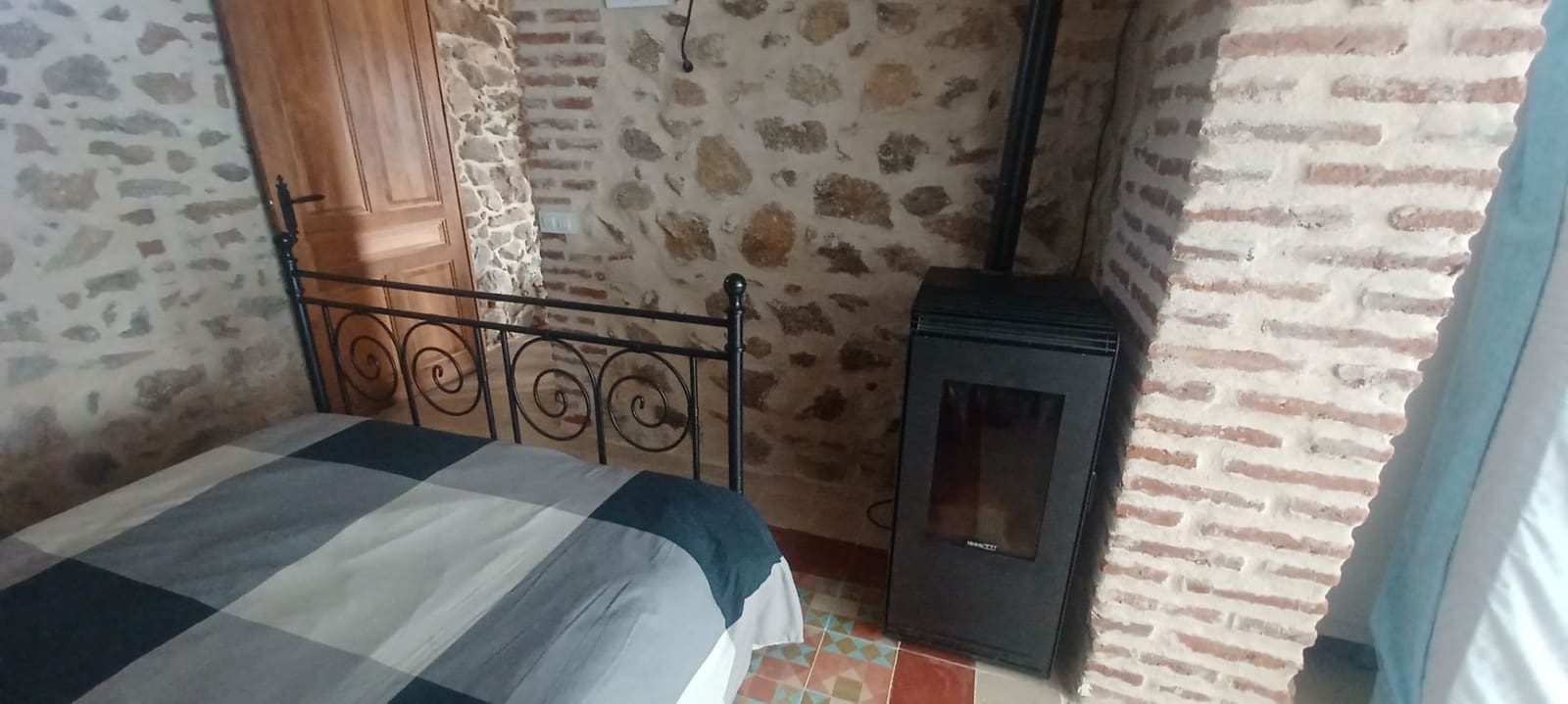 4 sypialnia Finka/Dom wiejski na sprzedaż w Cazalla de la Sierra z garażem - 299 900 € (Ref: 10175567)