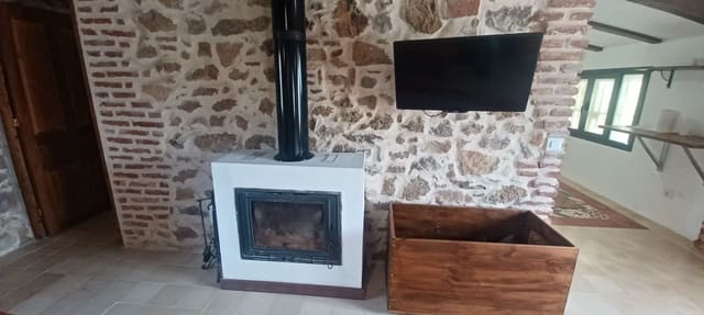 4 sypialnia Finka/Dom wiejski na sprzedaż w Cazalla de la Sierra z garażem - 299 900 € (Ref: 10175567)