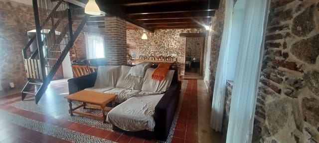 4 sypialnia Finka/Dom wiejski na sprzedaż w Cazalla de la Sierra z garażem - 299 900 € (Ref: 10175567)