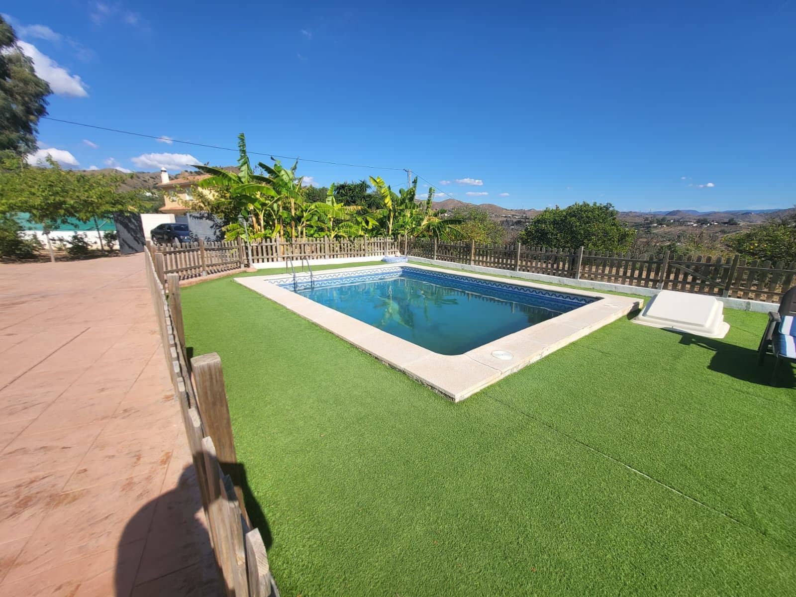 Chalet de 4 habitaciones en Cártama en venta con piscina garaje - 465.000 € (Ref: 10175573)