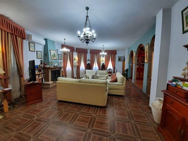 5 slaapkamer Villa te koop in Moclín met zwembad garage - € 425.000 (Ref: 10175575)