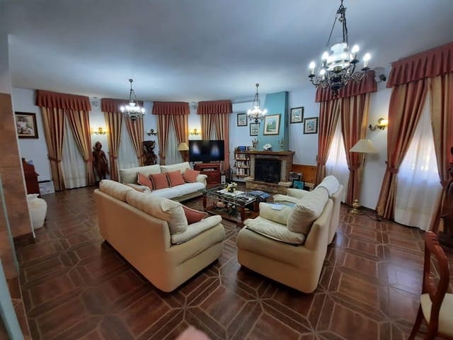 5 slaapkamer Villa te koop in Moclín met zwembad garage - € 425.000 (Ref: 10175575)