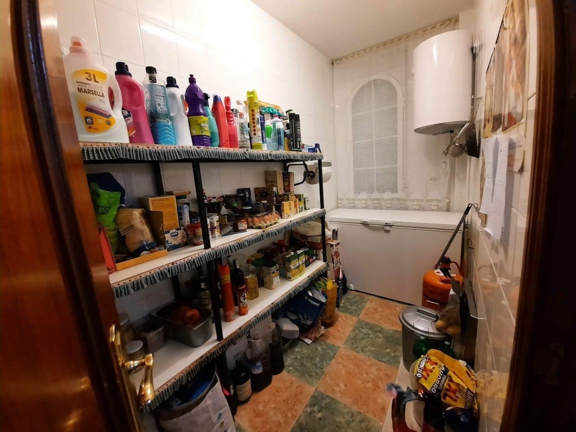 5 quarto Moradia para venda em Moclin com piscina garagem - 425 000 € (Ref: 10175575)