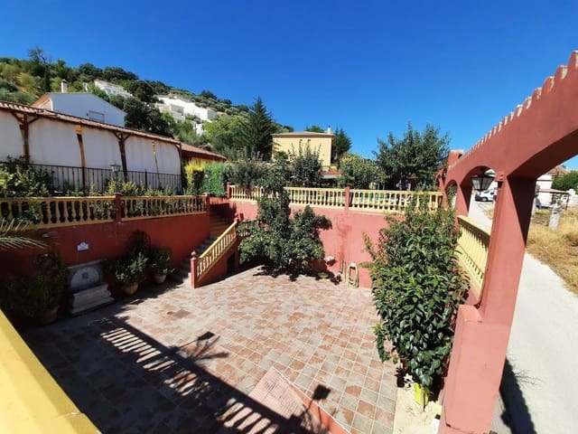 5 slaapkamer Villa te koop in Moclín met zwembad garage - € 425.000 (Ref: 10175575)