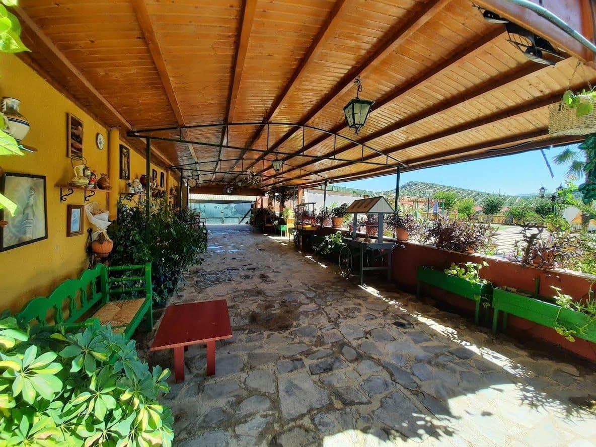 5 quarto Moradia para venda em Moclin com piscina garagem - 425 000 € (Ref: 10175575)