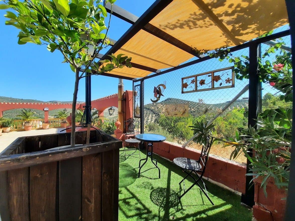5 quarto Moradia para venda em Moclin com piscina garagem - 425 000 € (Ref: 10175575)