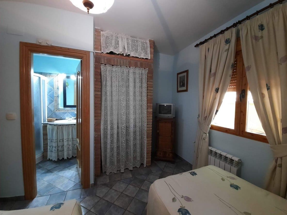 10 soveværelse Villa til salg i Moclin med swimmingpool garage - € 425.000 (Ref: 10175576)