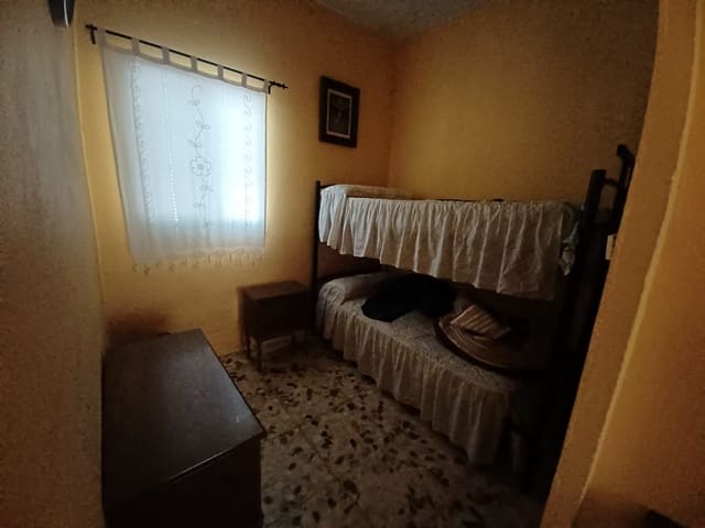 3 soverom Finca/Herregård til salgs i Guillena med svømmebasseng garasje - € 104 000 (Ref: 8935664)