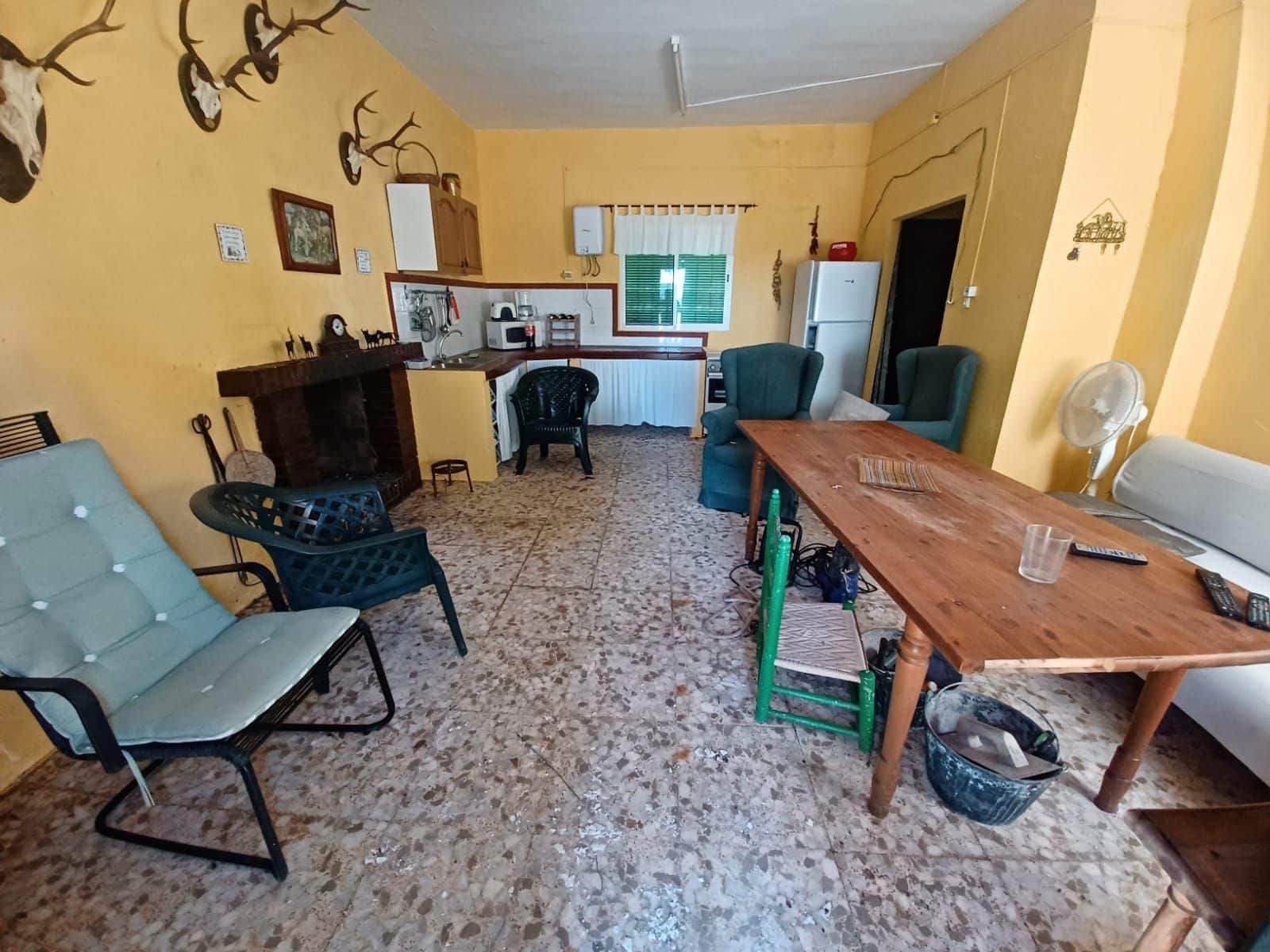 3 soverom Finca/Herregård til salgs i Guillena med svømmebasseng garasje - € 104 000 (Ref: 8935664)