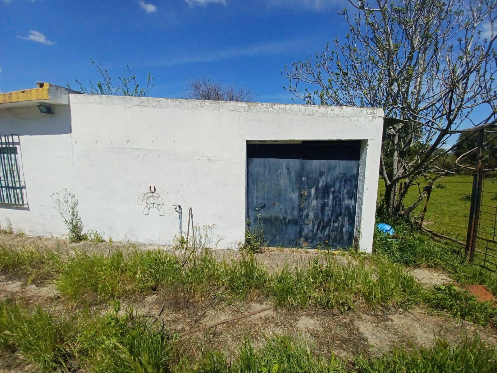 3 soverom Finca/Herregård til salgs i Guillena med svømmebasseng garasje - € 104 000 (Ref: 8935664)