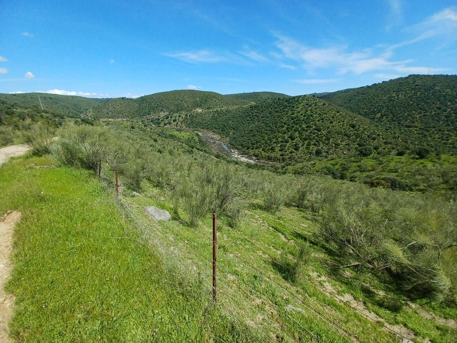 3 soverom Finca/Herregård til salgs i Guillena med svømmebasseng garasje - € 104 000 (Ref: 8935664)