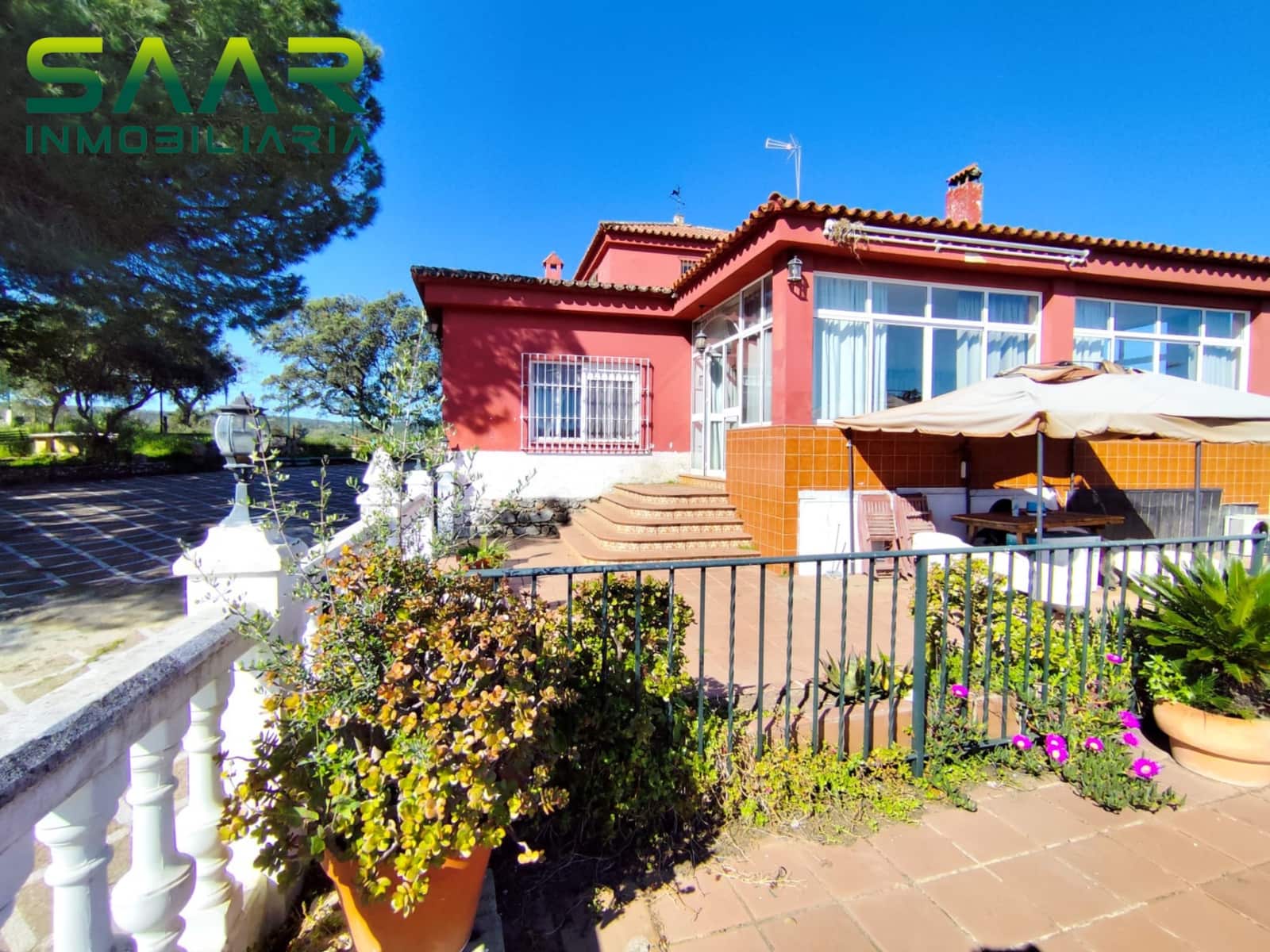 4 soveværelse Villa til salg i El Castillo de las Guardas med swimmingpool garage - € 250.000 (Ref: 9134006)