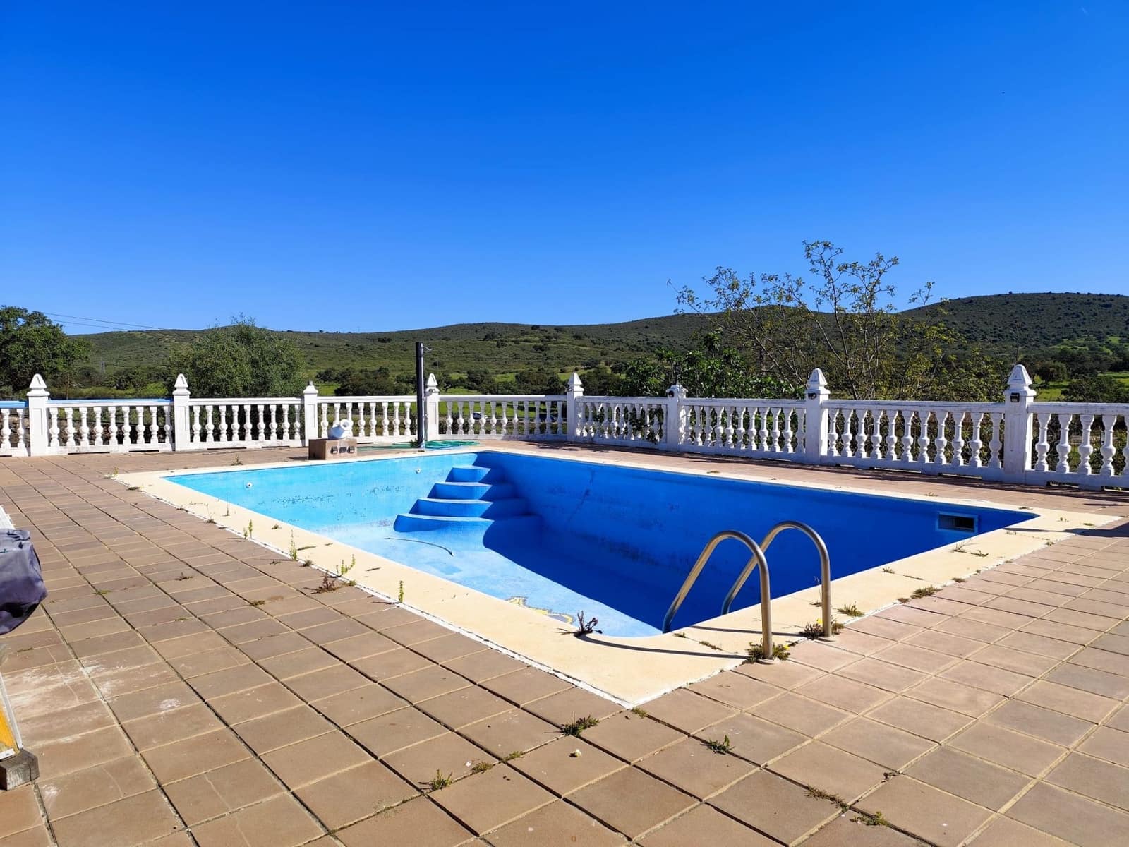 4 soveværelse Villa til salg i El Castillo de las Guardas med swimmingpool garage - € 250.000 (Ref: 9134006)