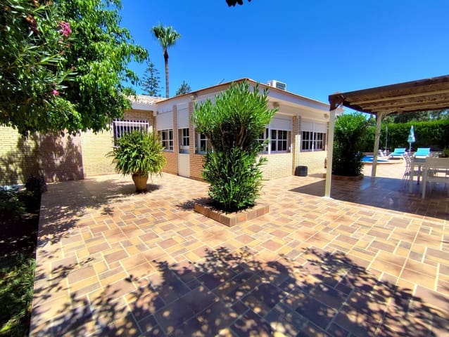 3 bedroom Villa for sale in Las Pajanosas, Guillena - € 211,000 (Ref: 9142626)