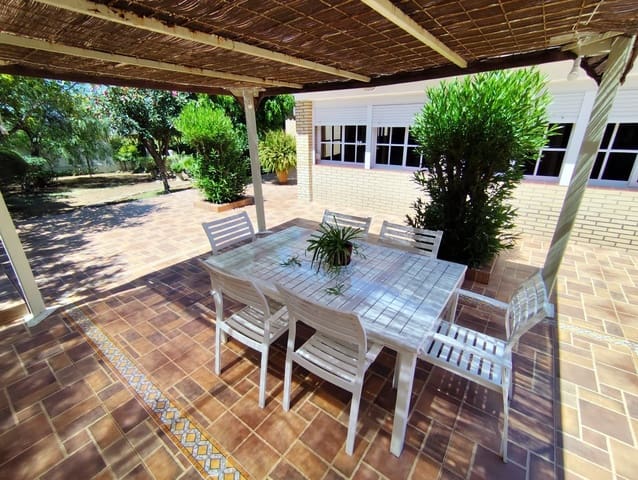 3 bedroom Villa for sale in Las Pajanosas, Guillena - € 211,000 (Ref: 9142626)
