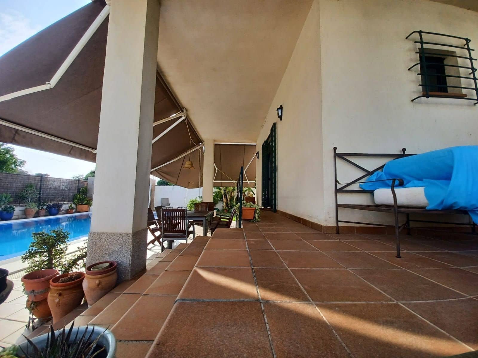 4 soveværelse Villa til salg i Castilblanco de los Arroyos med swimmingpool garage - € 280.000 (Ref: 9254708)