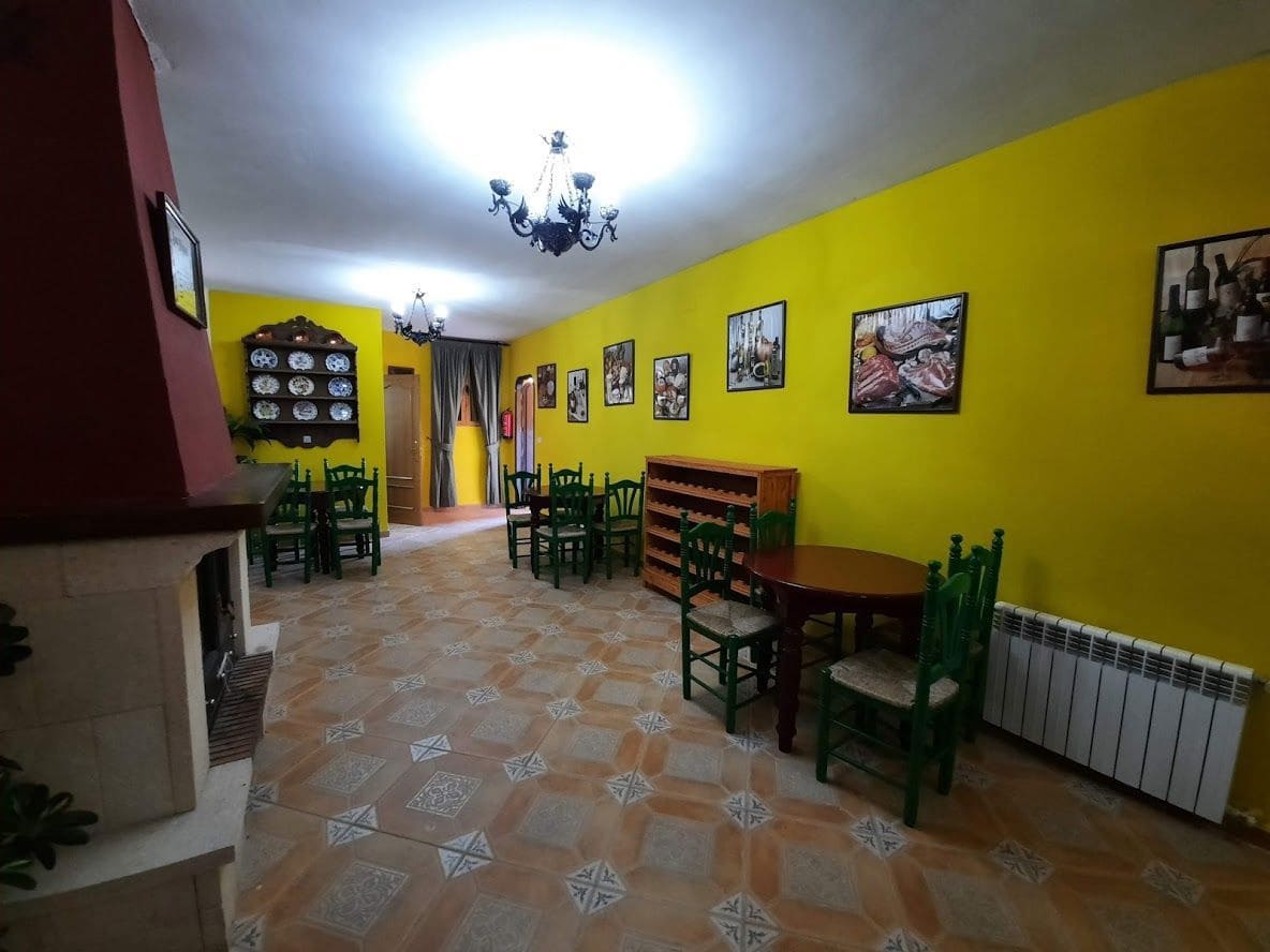 10 soveværelse Villa til salg i Moclin - € 600.000 (Ref: 9385115)