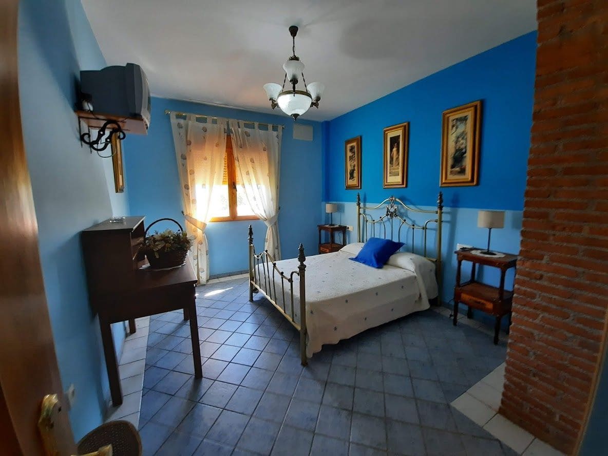 10 soveværelse Villa til salg i Moclin - € 600.000 (Ref: 9385115)