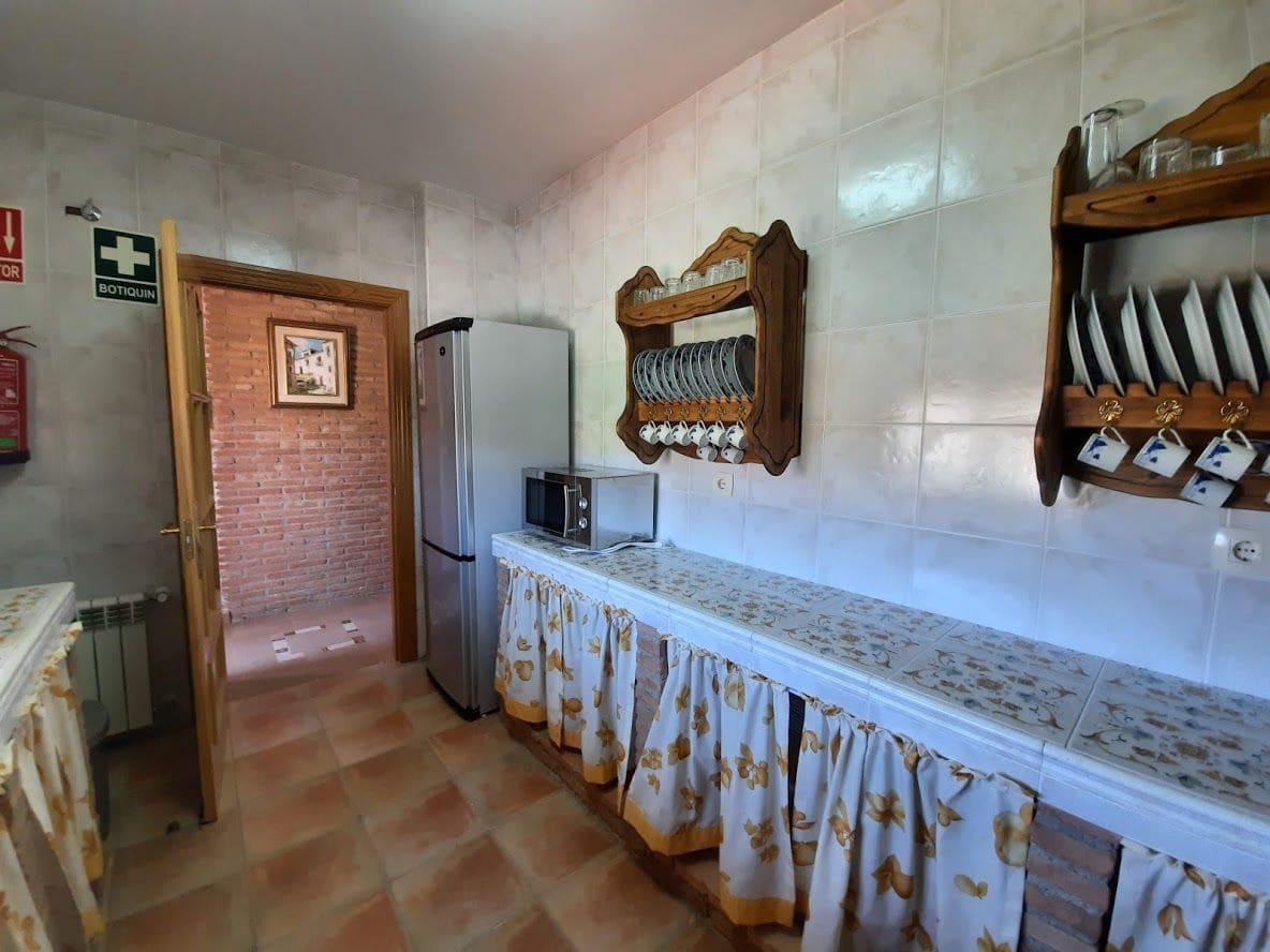 10 soveværelse Villa til salg i Moclin - € 600.000 (Ref: 9385115)