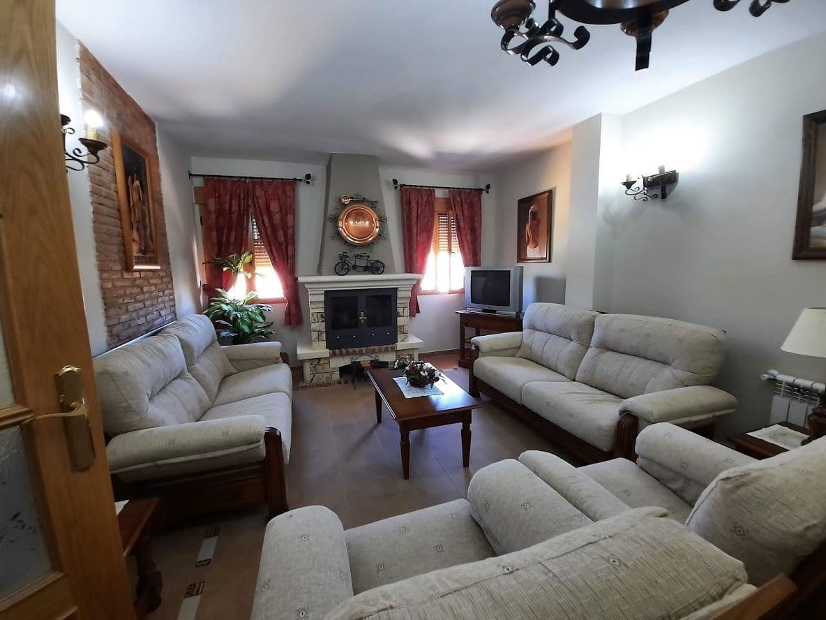 10 soveværelse Villa til salg i Moclin - € 600.000 (Ref: 9385115)