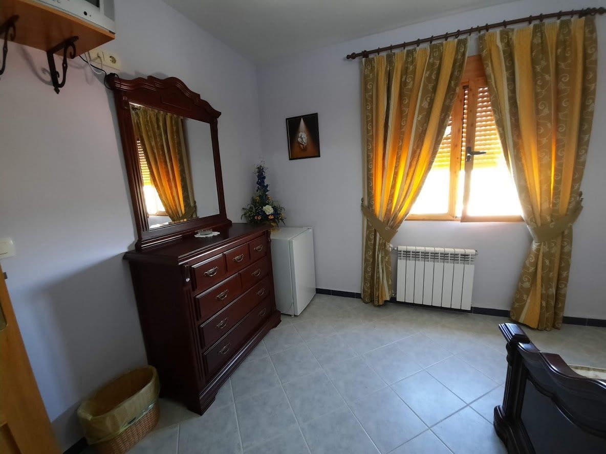 10 soveværelse Villa til salg i Moclin - € 600.000 (Ref: 9385115)