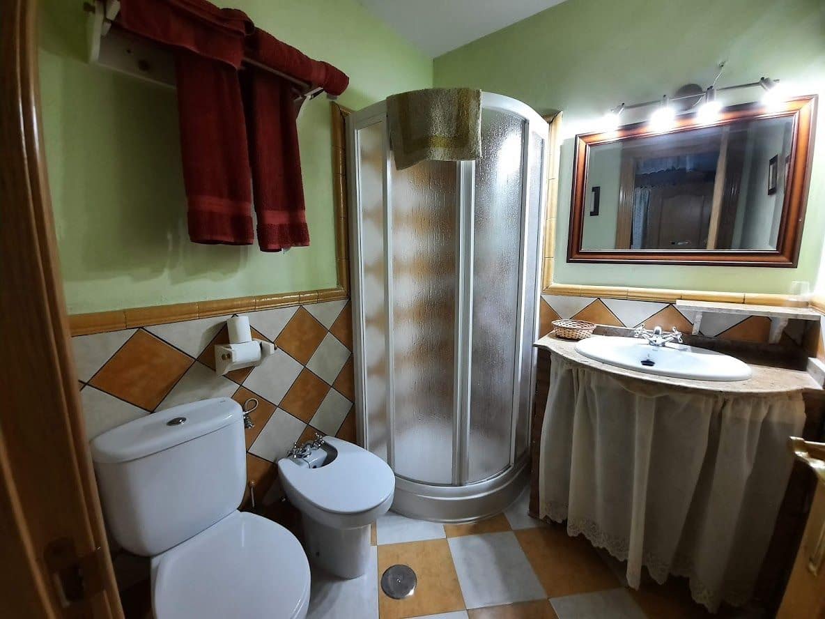 10 soveværelse Villa til salg i Moclin - € 600.000 (Ref: 9385115)