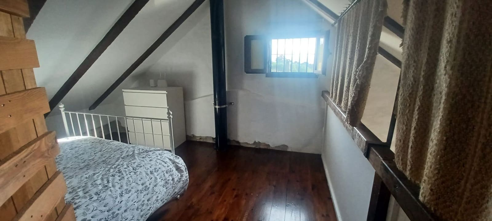 4 makuuhuone Maalaistalo myytävänä paikassa Cazalla de la Sierra mukana 
autotalli - 350 000 € (Ref: 9518453)